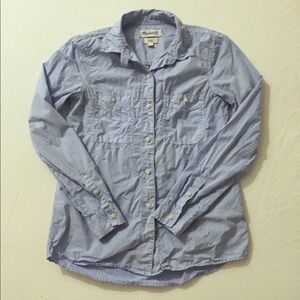 Madewell button up long sleeve chambray shirt